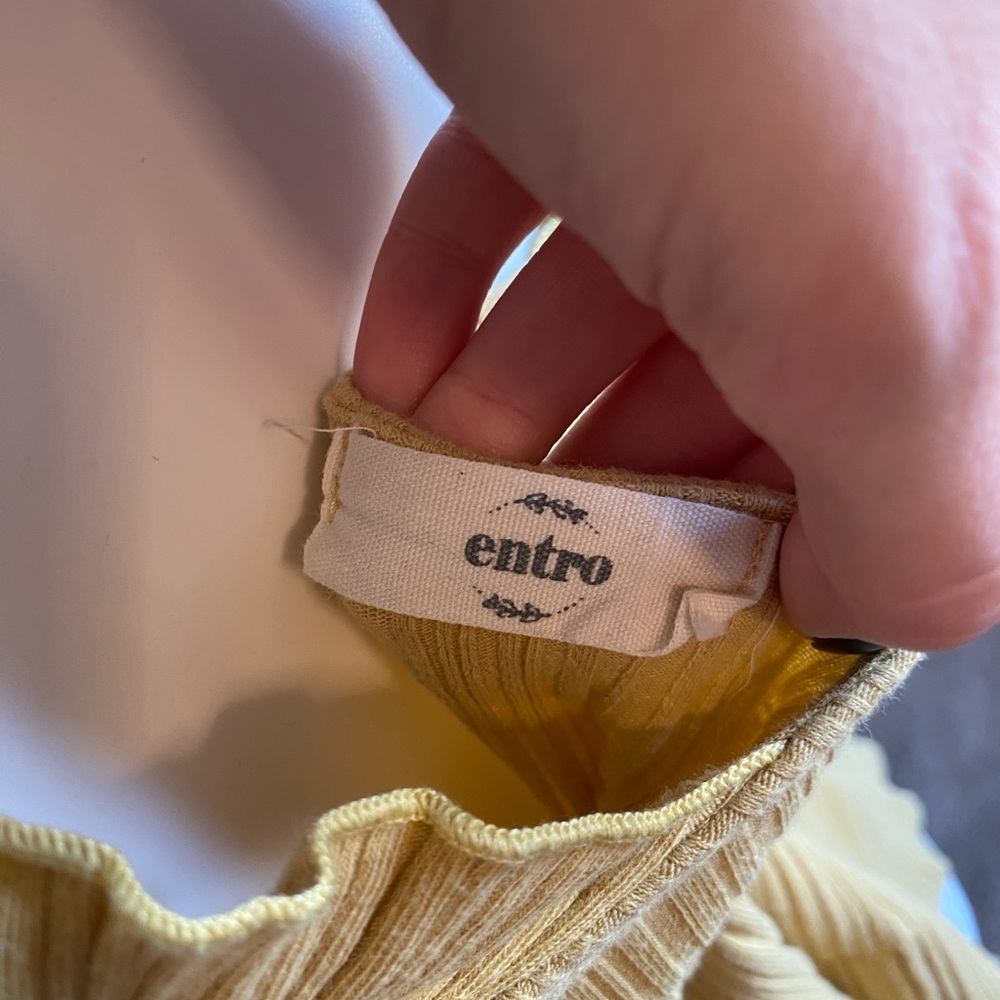 Entro Mustard Ruffled Tank Top - Picture 5 of 6